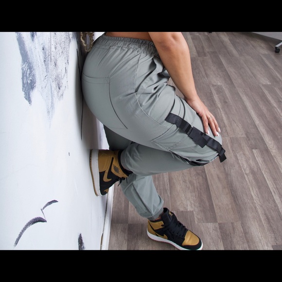 NY Forrest Cargo - Picture 7 of 7